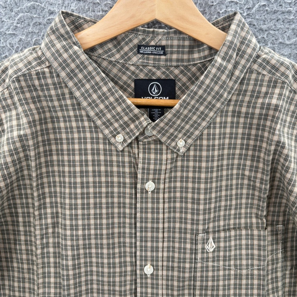 Volcom Shirt Mens XXL Tan Plaid Short Sleeve Button Up Cotton Classic Fit